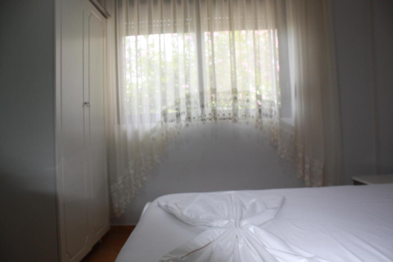 Kanina Hotel&Hostel Sarande Exterior photo