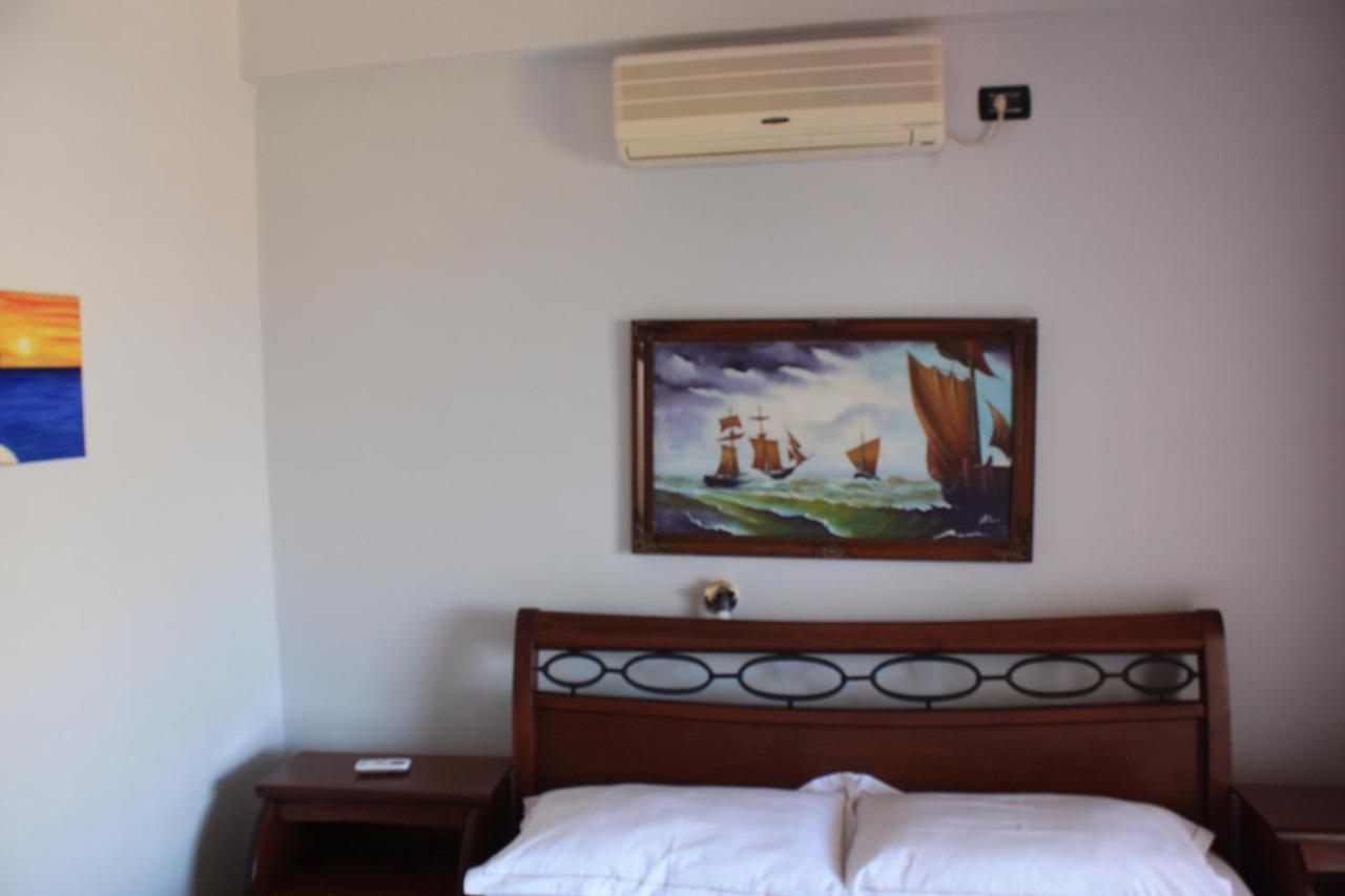 Kanina Hotel&Hostel Sarande Exterior photo