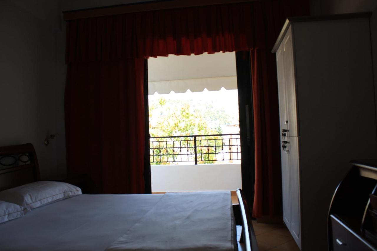 Kanina Hotel&Hostel Sarande Exterior photo