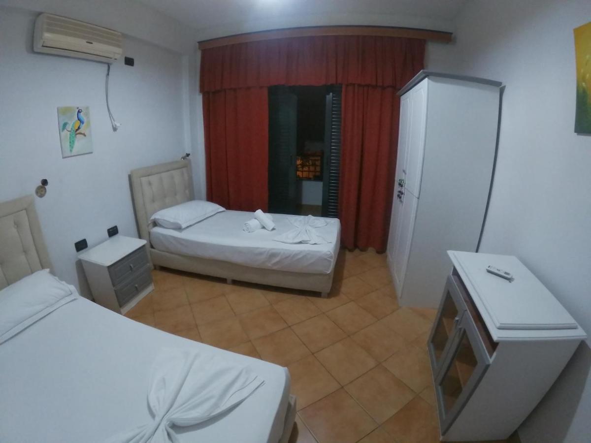 Kanina Hotel&Hostel Sarande Exterior photo